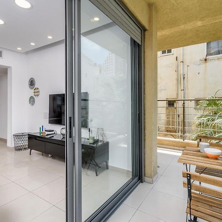 Very Nice 1 Bdr Apartment 2 Min From The Beach ! Tel Aviv Exterior photo